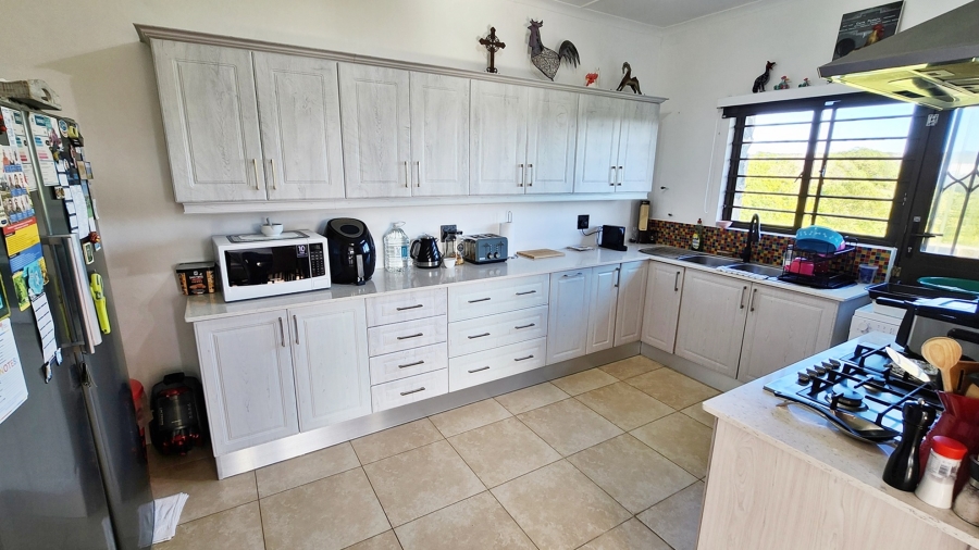 5 Bedroom Property for Sale in Struisbaai Western Cape